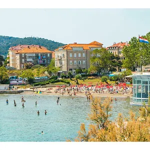  Appartement Idro Directly At The